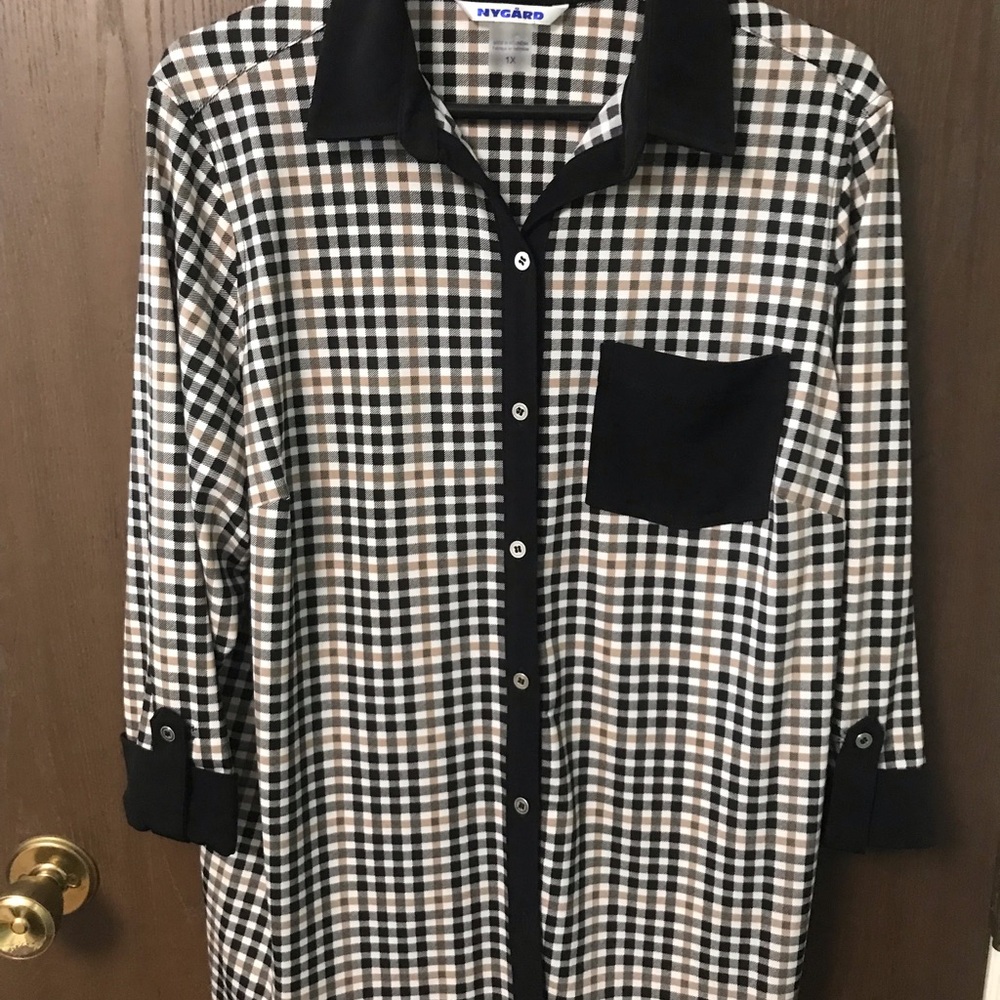 Peter Nygard Black,‎ White, and Tan Plaid Shirt